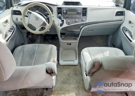 2014 Toyota Sienna z USA, uszkodzony, nr VIN 5TDZK3DC6ES490214